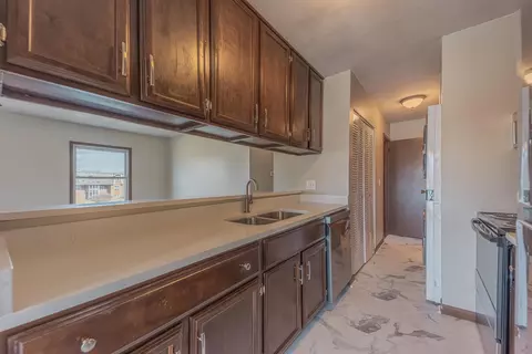 Kitchen - 602 Kiwanis Ct, Freeport, IL 61032 photo 1 of 3