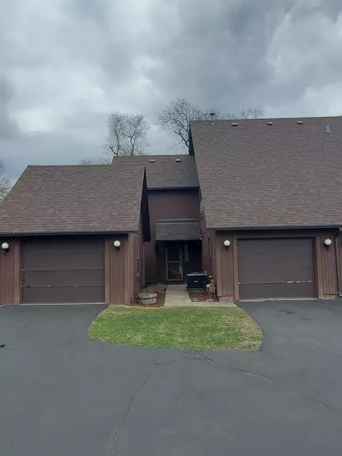 5041 Woodlake Dr UNIT A, Loves Park, IL 61111