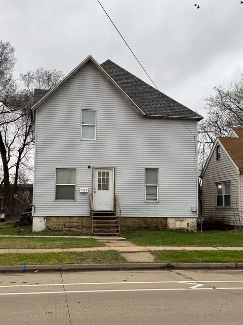226 S Park Ave, South Beloit, IL 61080