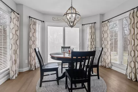 Dining - 9303 River View Trl, Roscoe, IL 61073 photo 4 of 4