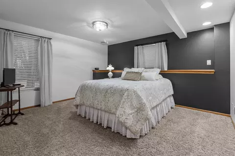 Bedroom - 9303 River View Trl, Roscoe, IL 61073 photo 6 of 7