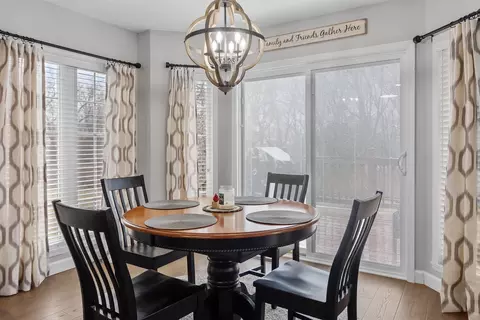 Dining - 9303 River View Trl, Roscoe, IL 61073 photo 3 of 4