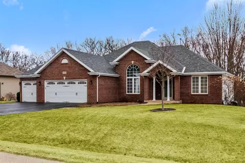 Exterior - 9303 River View Trl, Roscoe, IL 61073 photo 4 of 11