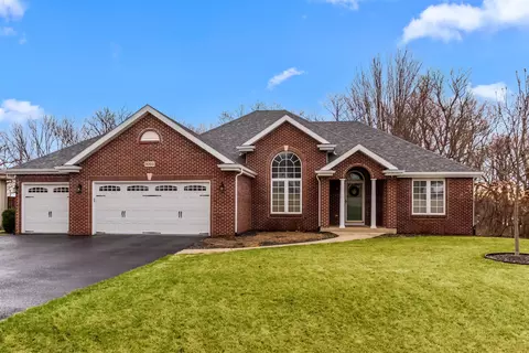 Exterior - 9303 River View Trl, Roscoe, IL 61073 photo 5 of 11