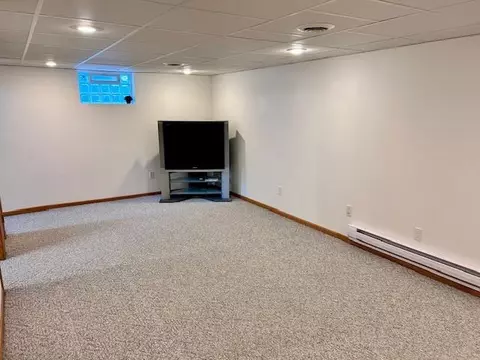 428 E 8th St, Belvidere, IL 61008 photo 18