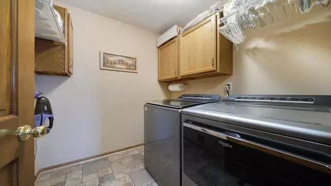 7436 Joy Ln, Roscoe, IL 61073 photo 15