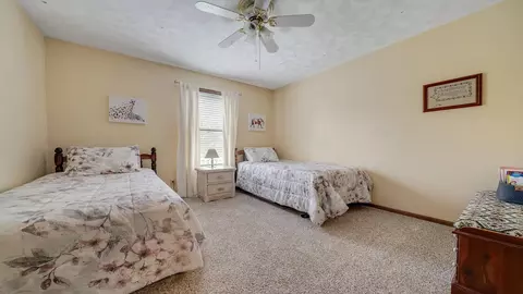7436 Joy Ln, Roscoe, IL 61073 photo 24
