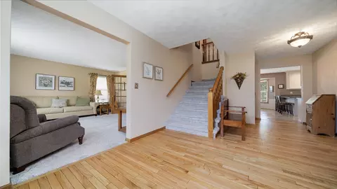 7436 Joy Ln, Roscoe, IL 61073 photo 3