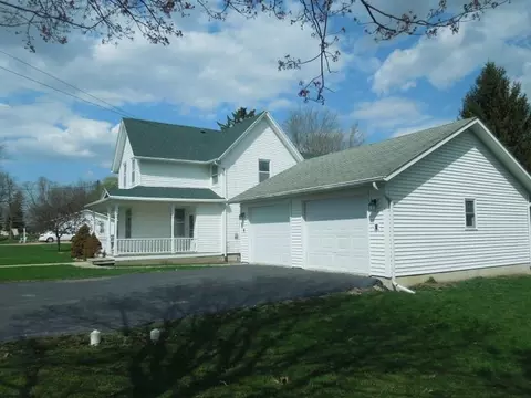 210 Clinton St, Warren, IL 61087