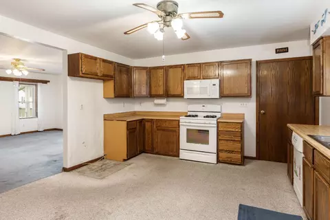 Kitchen - 719 E 4th St, Belvidere, IL 61008 photo 3 of 4