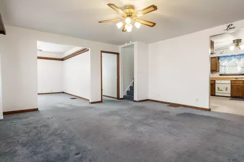 Living - 719 E 4th St, Belvidere, IL 61008 photo 1 of 6