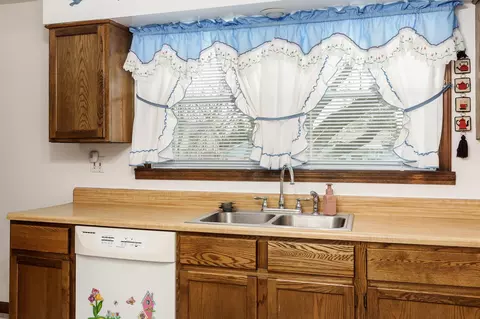 Kitchen - 719 E 4th St, Belvidere, IL 61008 photo 4 of 4