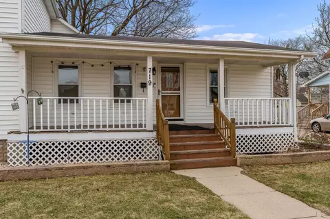 Exterior - 719 E 4th St, Belvidere, IL 61008 photo 1 of 9