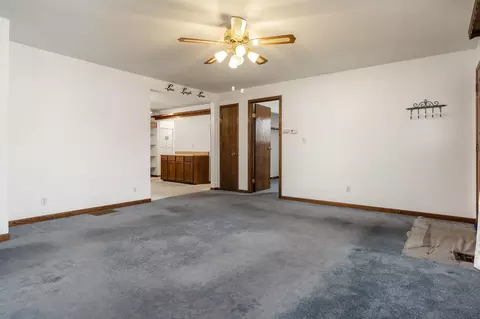 Living - 719 E 4th St, Belvidere, IL 61008 photo 3 of 6