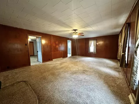 701 N Jefferson St, Mount Carroll, IL 61053 photo 4
