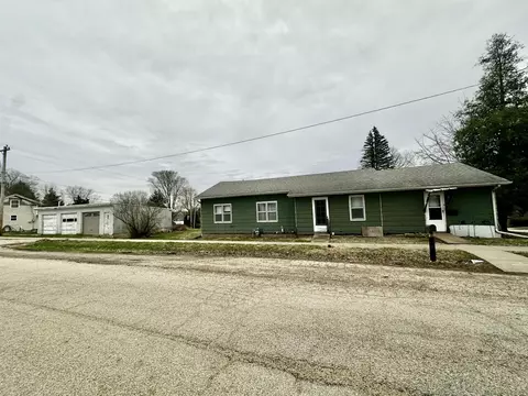 701 N Jefferson St, Mount Carroll, IL 61053
