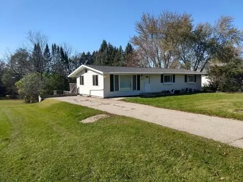 1263 Lake Summerset Rd, Davis, IL 61019