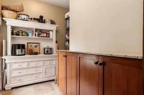8325 E Crockett Rd, Roscoe, IL 61073 photo 14