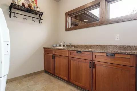 8325 E Crockett Rd, Roscoe, IL 61073 photo 24