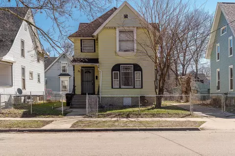 725 N Horsman St, Rockford, IL 61101
