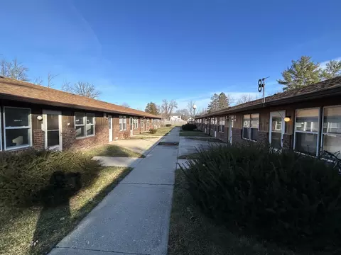 315 N Wooster St, Capron, IL 61012