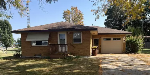 651 N Main St, Stockton, IL 61085