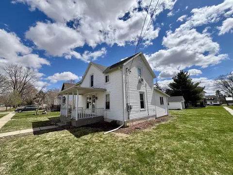 228 W Prairie St, Lanark, IL 61046 photo 2
