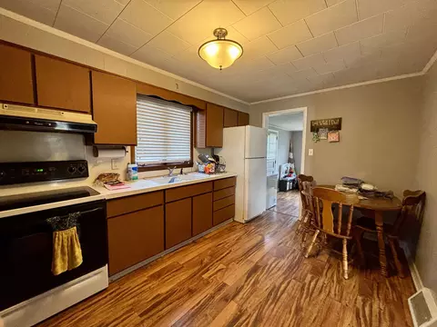 228 W Prairie St, Lanark, IL 61046 photo 9