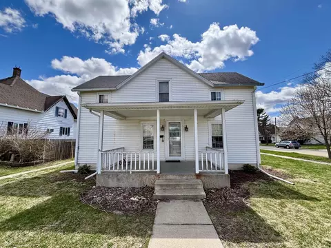 228 W Prairie St, Lanark, IL 61046