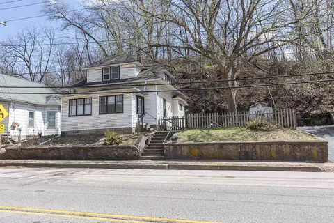 324 Wisconsin Ave, East Dubuque, IL 61025