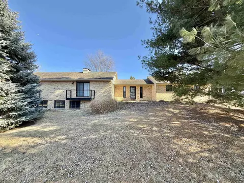 11245 Fox Trail Rd, Durand, IL 61024 photo 3