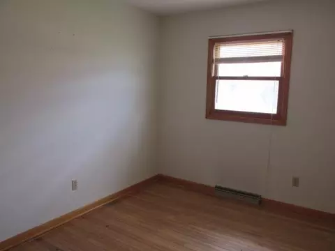 1932 Middlebury Rd, Freeport, IL 61032 photo 12