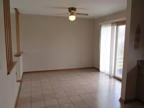 1932 Middlebury Rd, Freeport, IL 61032 photo 6