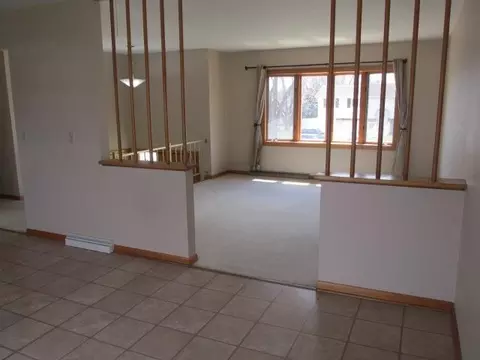 1932 Middlebury Rd, Freeport, IL 61032 photo 9