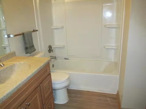1932 Middlebury Rd, Freeport, IL 61032 photo 17