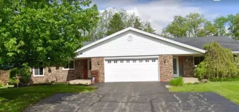 715-717 Nassau Pkwy, Rockford, IL 61107