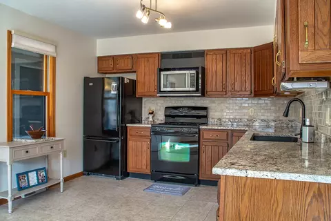 Kitchen - 7 A252 Tomahawk Ln, Apple River, IL 61001 photo 1 of 2
