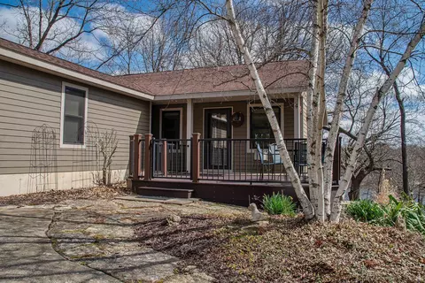 Exterior - 7 A252 Tomahawk Ln, Apple River, IL 61001 photo 2 of 9