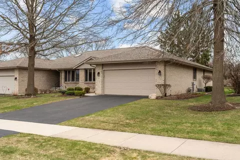 7187 Weathered Oak Ln, Rockford, IL 61107