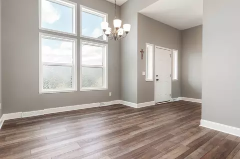 618 Ashleigh Ln, Roscoe, IL 61073 photo 6