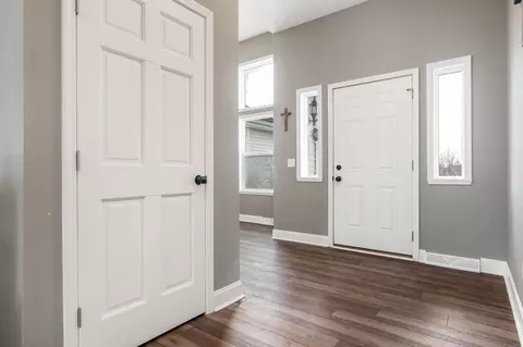 618 Ashleigh Ln, Roscoe, IL 61073 photo 3