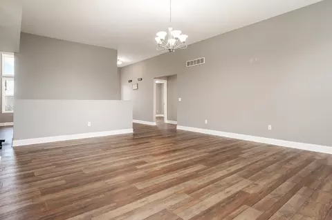 618 Ashleigh Ln, Roscoe, IL 61073 photo 11
