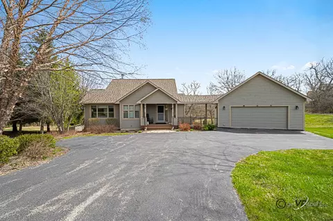 5 Black Oak Trl, Galena, IL 61036