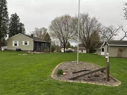 802 E Middle, Mount Carroll, IL 61053 photo 21