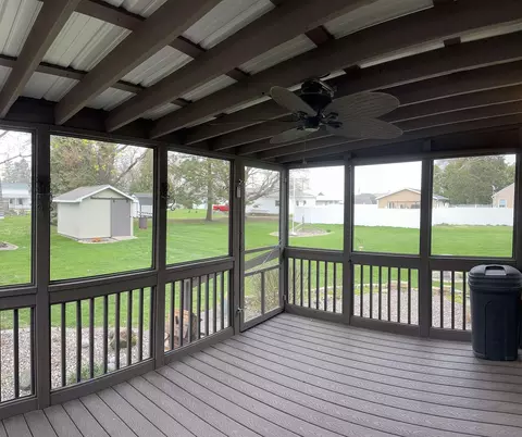 802 E Middle, Mount Carroll, IL 61053 photo 10