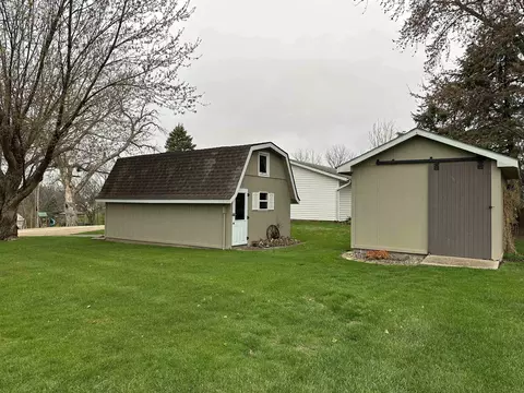 802 E Middle, Mount Carroll, IL 61053 photo 20