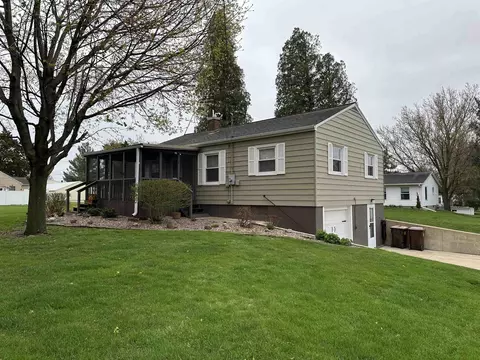 802 E Middle, Mount Carroll, IL 61053 photo 19