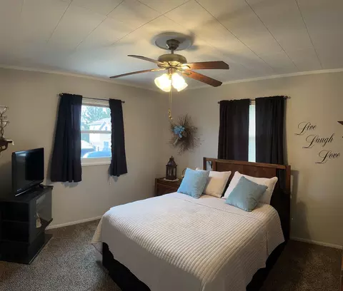 802 E Middle, Mount Carroll, IL 61053 photo 14