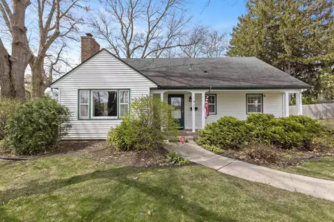 1421 Widergren Dr, Rockford, IL 61108