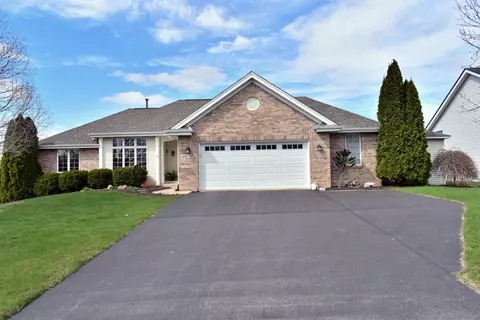 4060 Kensingston Way, Rockton, IL 61072